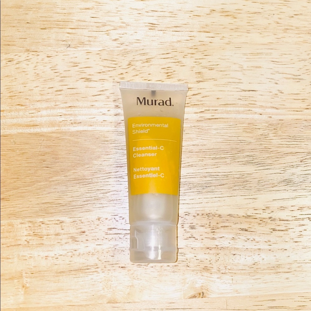 45 ML Murad Essential C Cleanser Mini - Picture 3 of 4